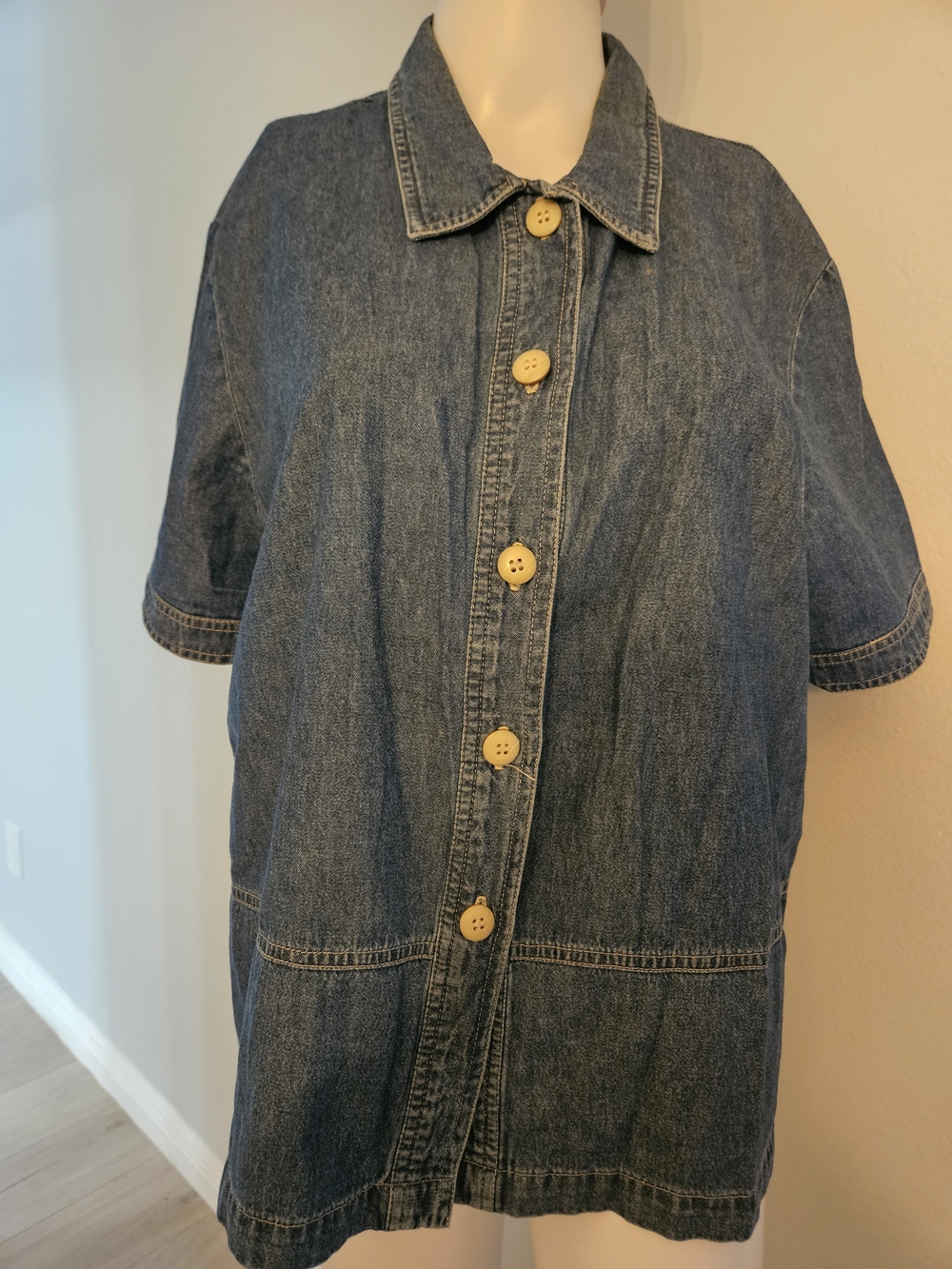 Button-Front Denim Short Sleeve Top - Blue Sz 14